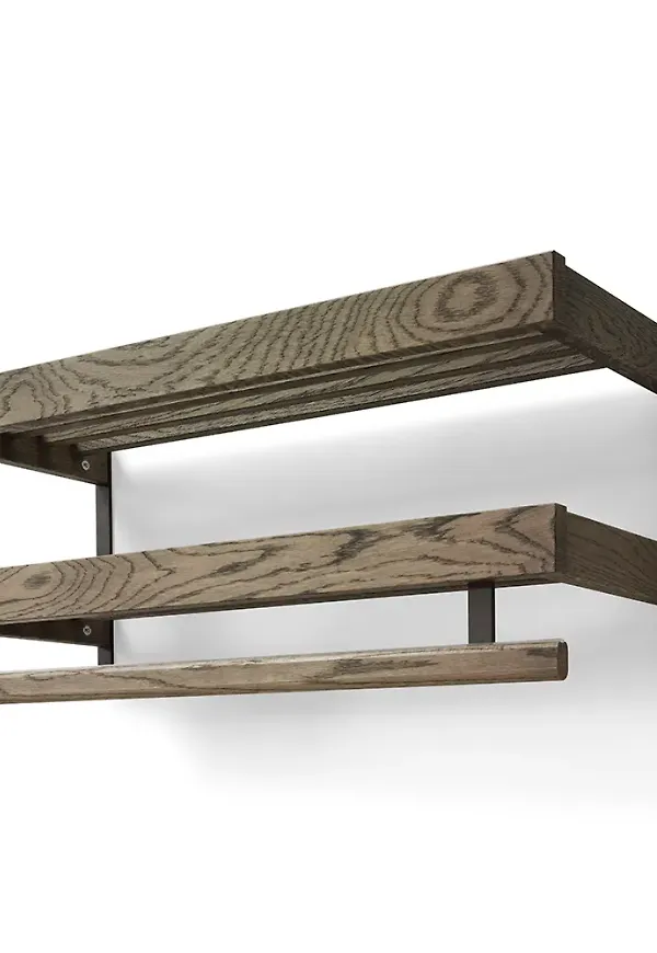 Moderiktig förvaringsmöbel i ek från Oscarssons Möbel.