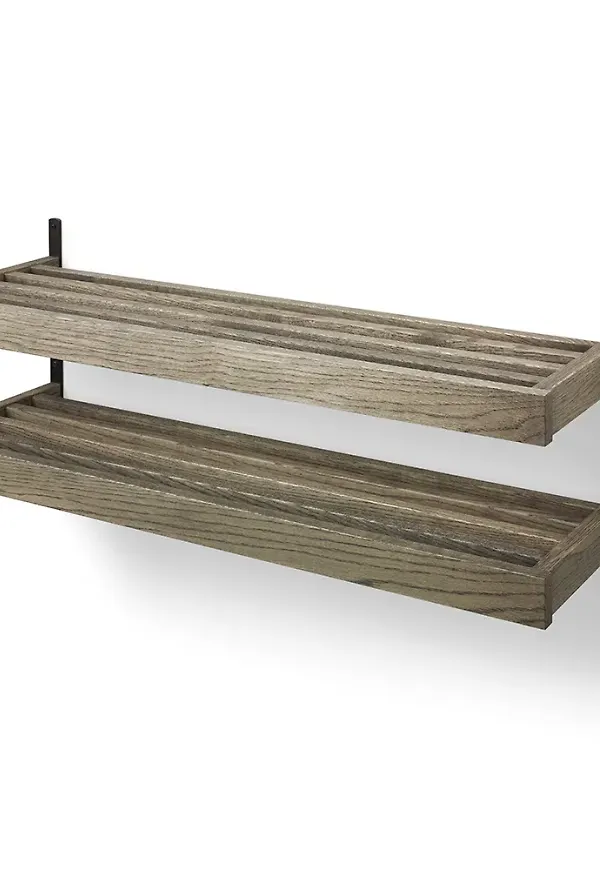 Fin förvaringsmöbel i ek från Oscarssons Möbel.