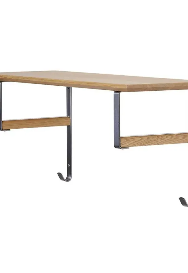 Stilriktig förvaringsmöbel i ek från Oscarssons Möbel.
