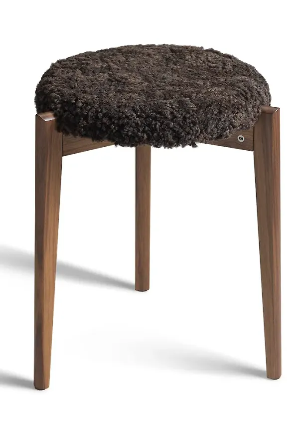 Fantastiskt fin möbel i valnöt från Oscarssons Möbel.