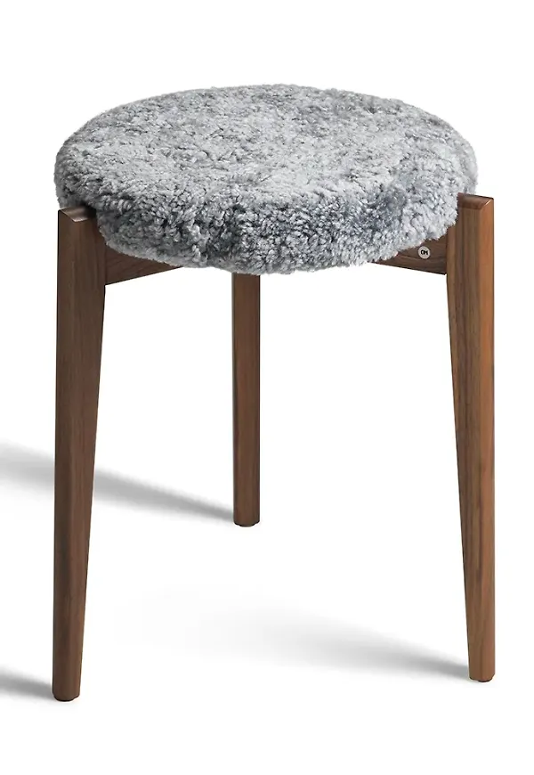 Fårskinnsmöbel som passar perfekt till sommaren 2025!