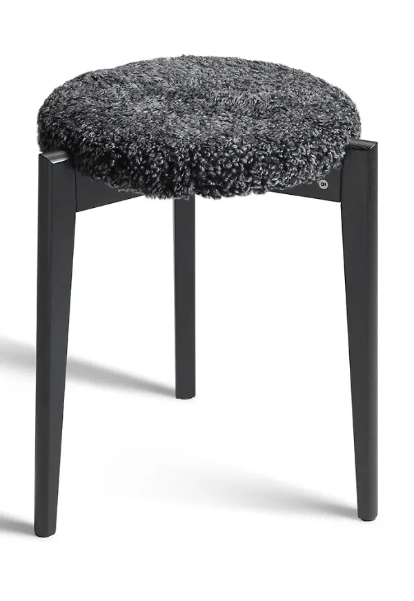 Fårskinnsmöbel som passar perfekt till sommaren 2025!