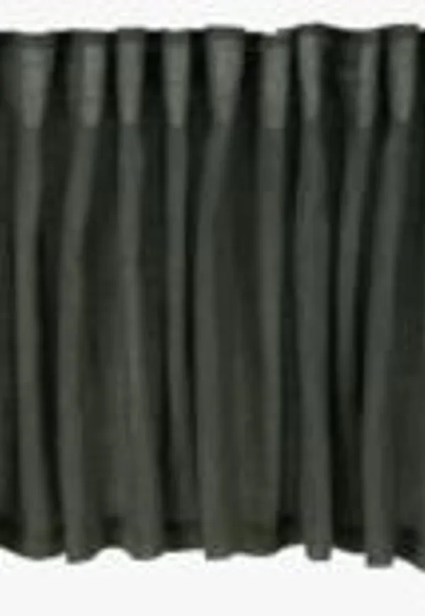 Otroligt snygg Gardin som passar bra vid många olika tillfällen.