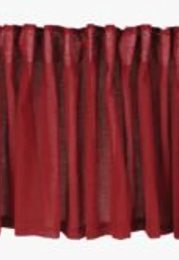 Otroligt fin hemtex gardin i röd färg gjord i linne.