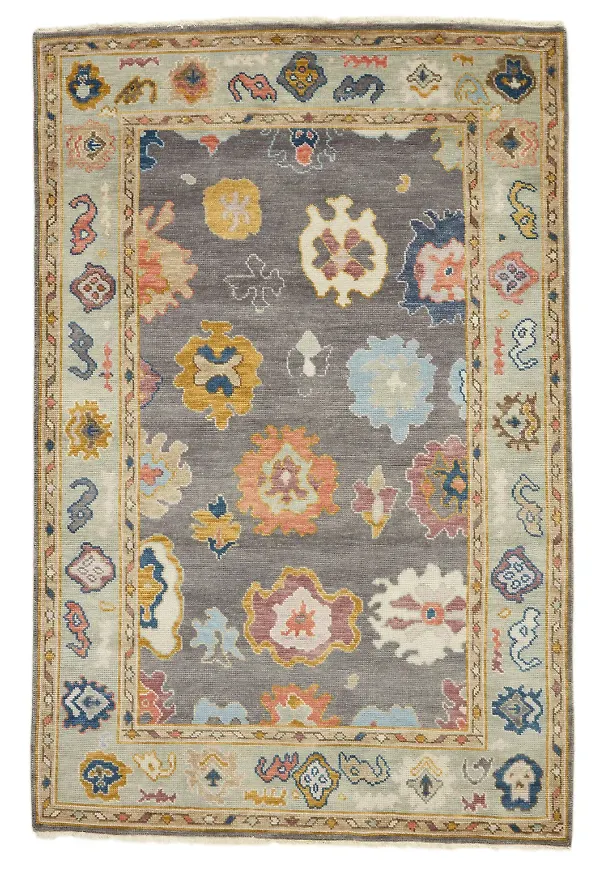 Flerfärgad matta som passar perfekt till våren 2025!