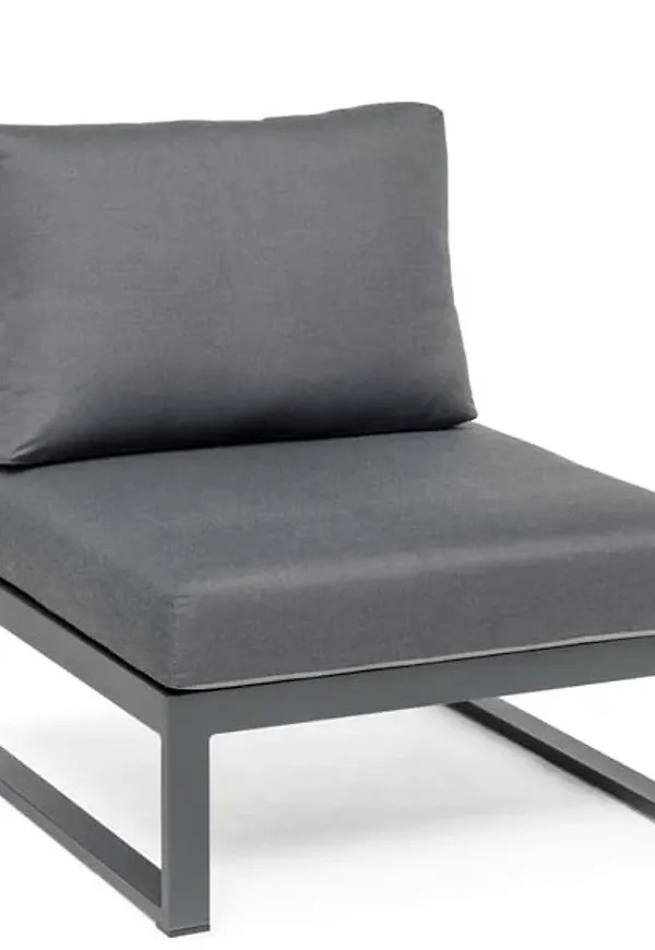 Grå Hillerstorp-utemöbel i jättesnygg modell.