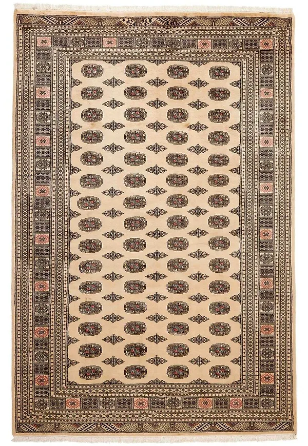 Fantastiskt fin beige matta 2026 från Rezas.