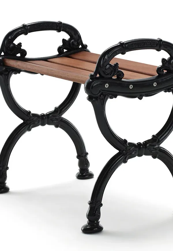 Stilriktig pall 2025 från Byarums Bruk.