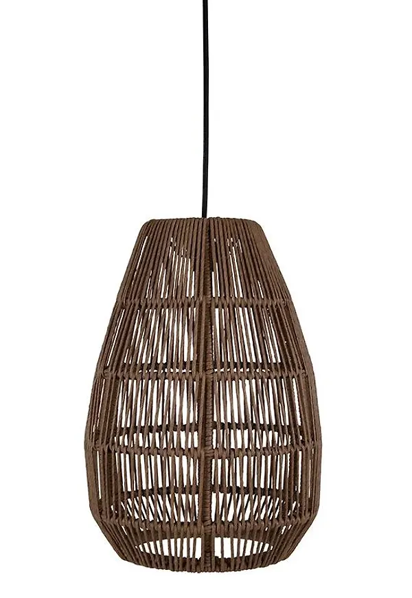 Stilriktig taklampa i beiget från Brafab.