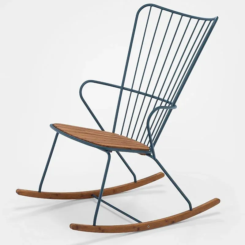 Jättesnygg matstol 2025 från Houe.