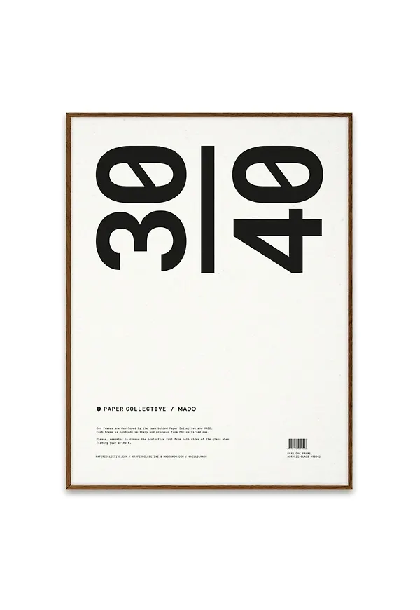 Stilriktig tavelram i ek från Paper Collective.