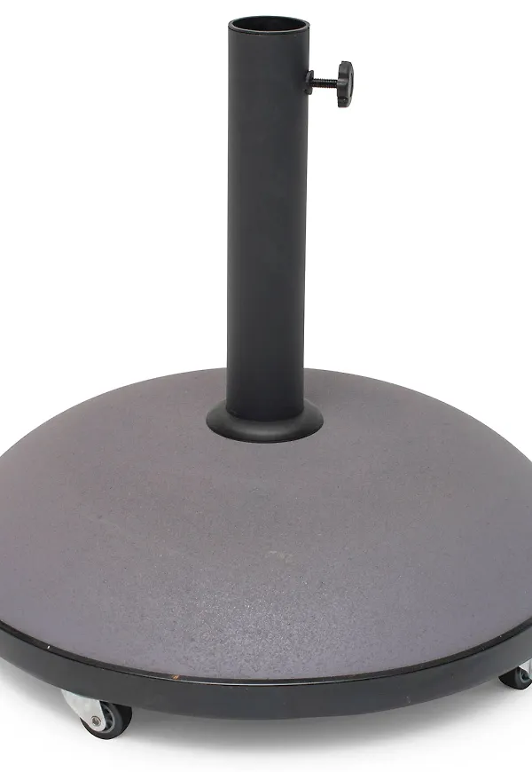 Moderiktig utemöbel 2025 från Hillerstorp.