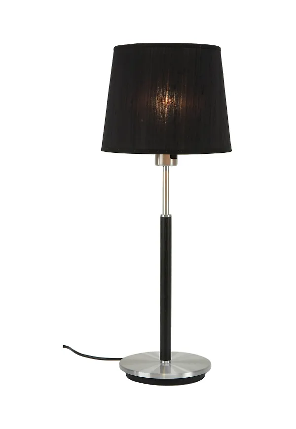 Riktigt fin Lampa som passar bra vid många olika tillfällen.