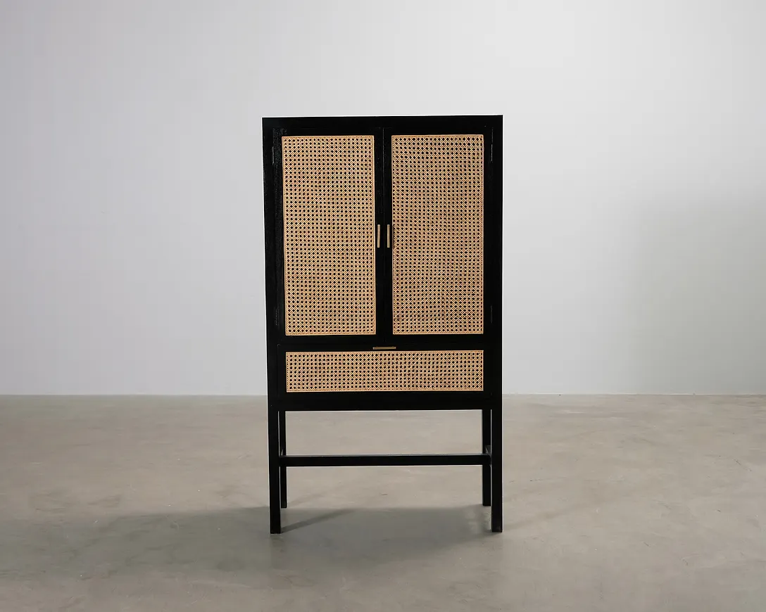 Smickrande dörr 2024 från Parolan Rottinki.