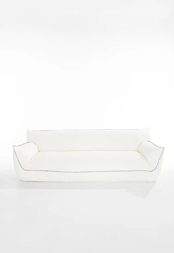 Superfin soffa i linne från Pastill.