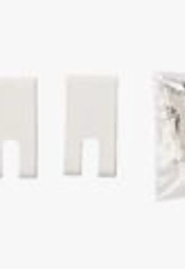 Moderiktig vit gardin 2025 från hemtex.