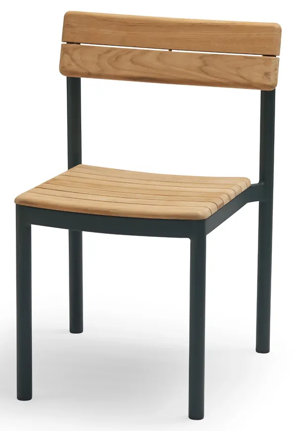 Supersnygg stol i teak från Skagerak.