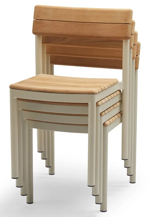 Ikonisk stol i teak från Skagerak.