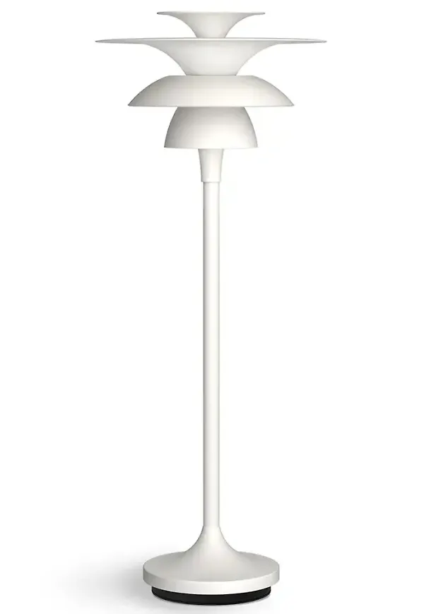 Moderiktig bordslampa 2025 från Belid.