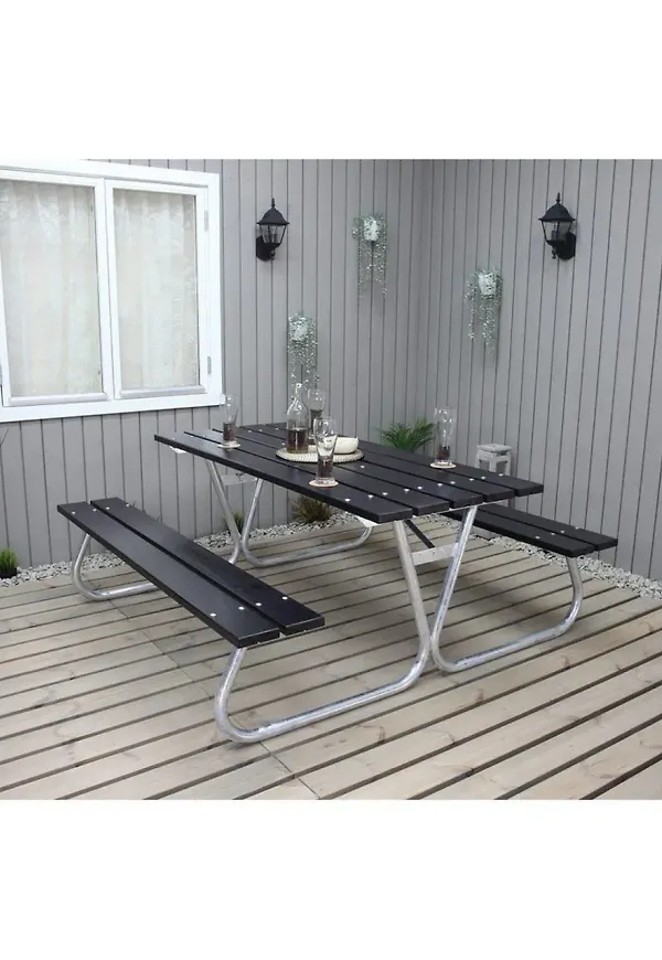 Härlig bord som passar bra vid många olika tillfällen.