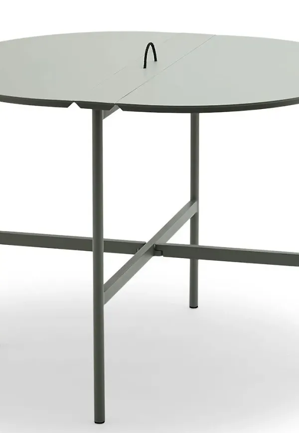 Cool klaffbord i grått från Skagerak.