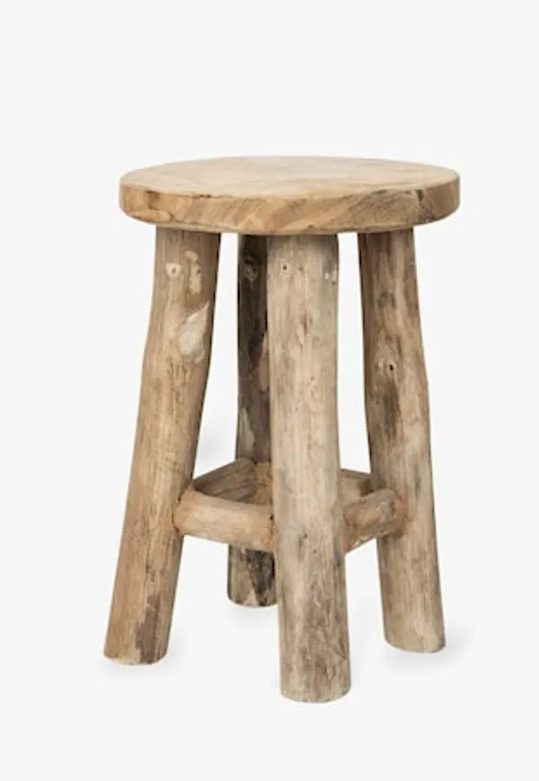 Otroligt snygg teakbord 2025 från Granit.