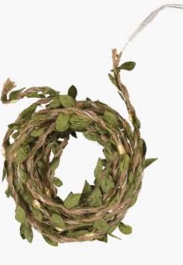 Riktigt snygg grön lampa 2025 från hemtex.