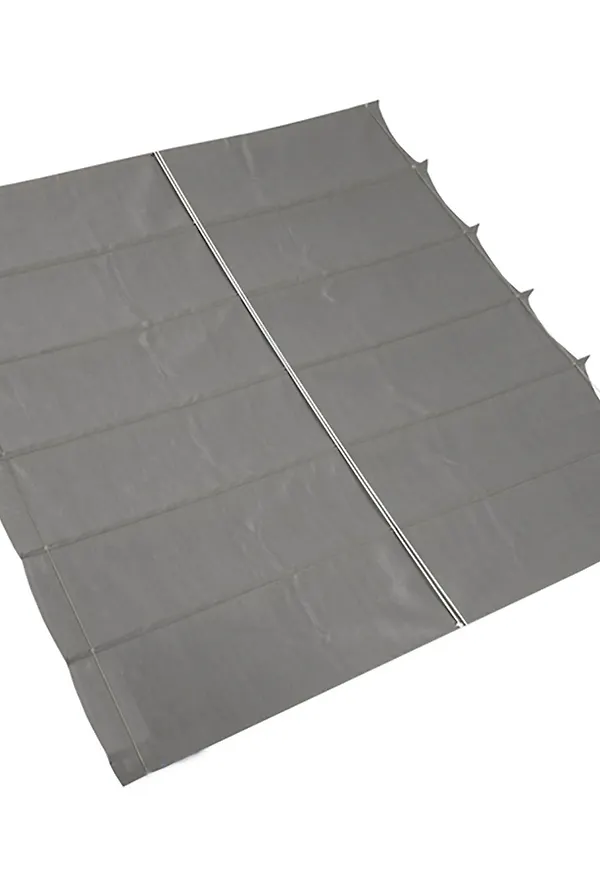Grå Platinum Sun & Shade-solsegel i stilren modell.