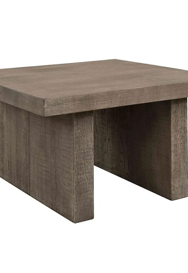 Fin sidobord i ek 2025 från Artwood.