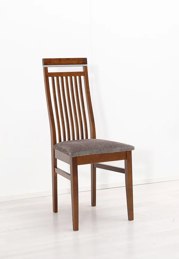 Cool brun stol 2025 från Pohjanmaan.