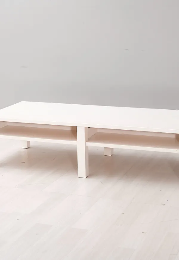 Cool vit soffbord 2025 från Pohjanmaan.