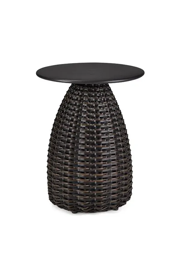 Brun Dedon-soffbord i otroligt snygg modell.