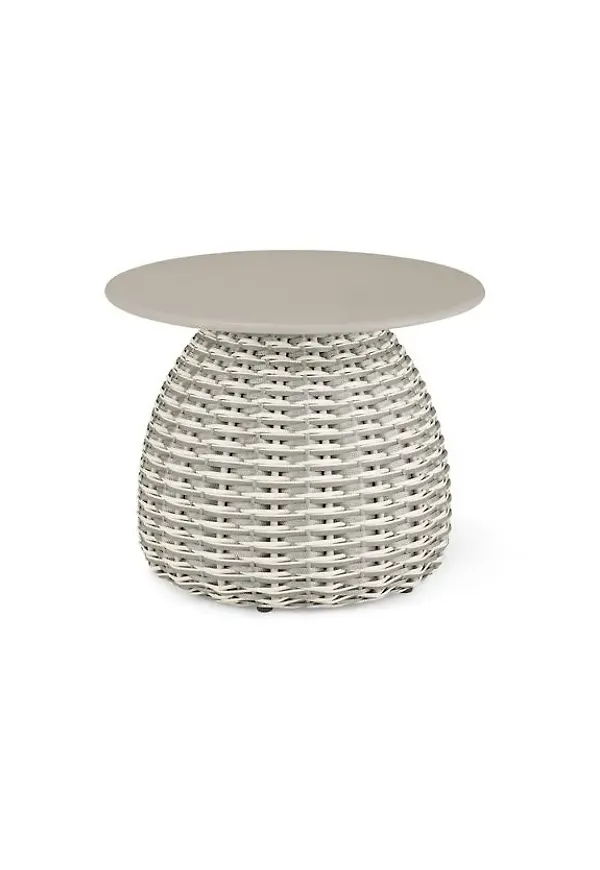 Jättefin soffbord i beiget från Dedon.