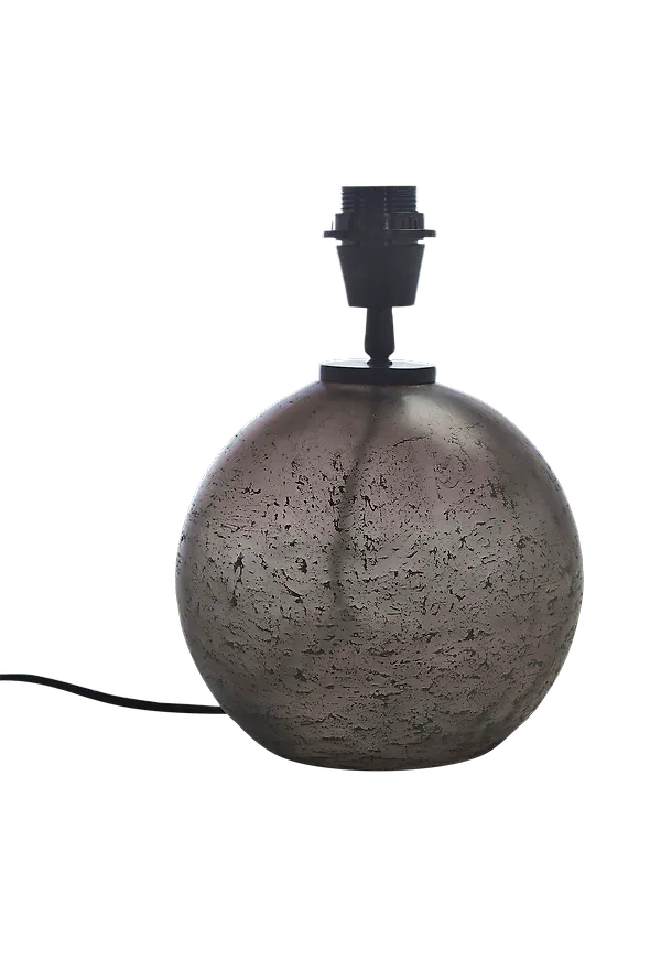 Trendig Lampa som passar bra vid många olika tillfällen.