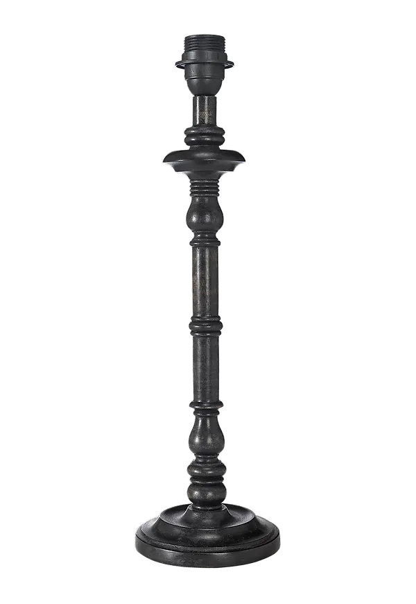 Jättesnygg bordslampa 2025 från PR Home.