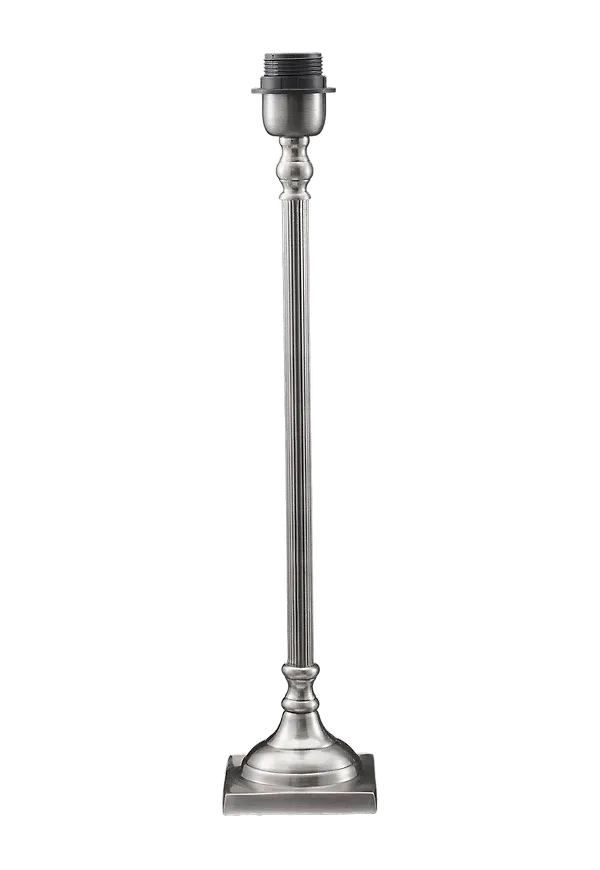 Silver lampa som passar perfekt till sommaren 2025!