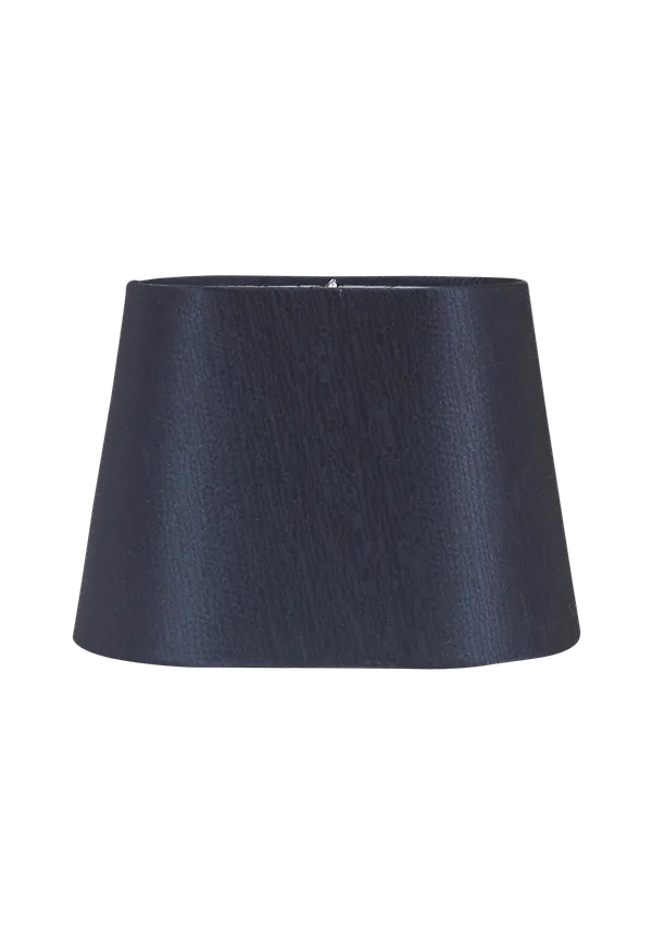 Fantastiskt fin Lampa som passar bra vid många olika tillfällen.