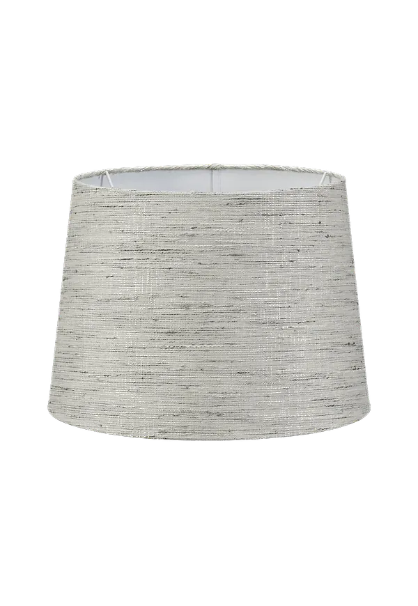 Jättefin beige lampa 2025 från PR Home.