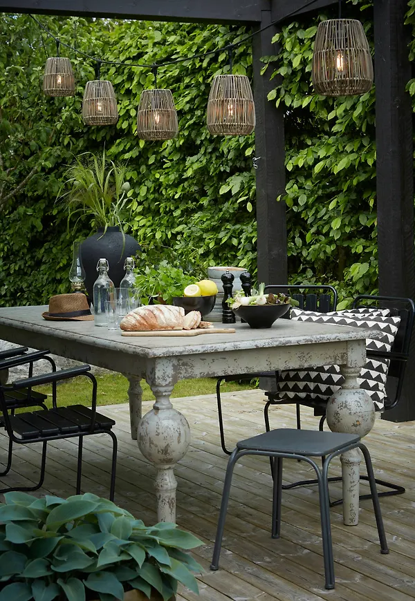 Riktigt fin Lampa som passar bra vid många olika tillfällen.