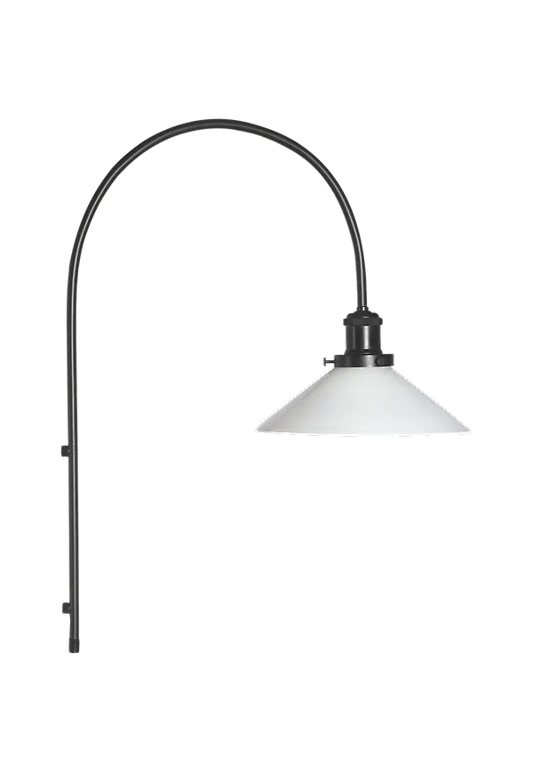 Härlig Lampa som passar bra vid många olika tillfällen.