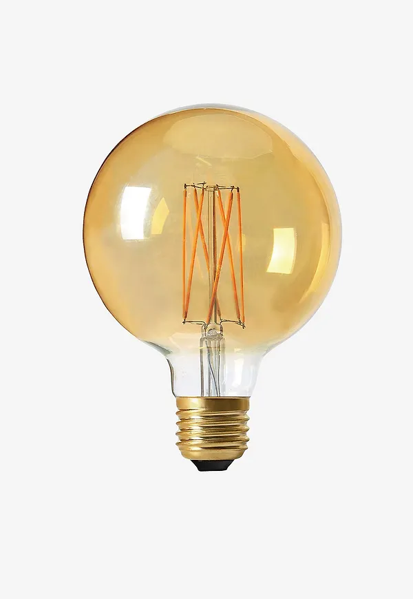 Skön globlampa 2025 från PR Home.