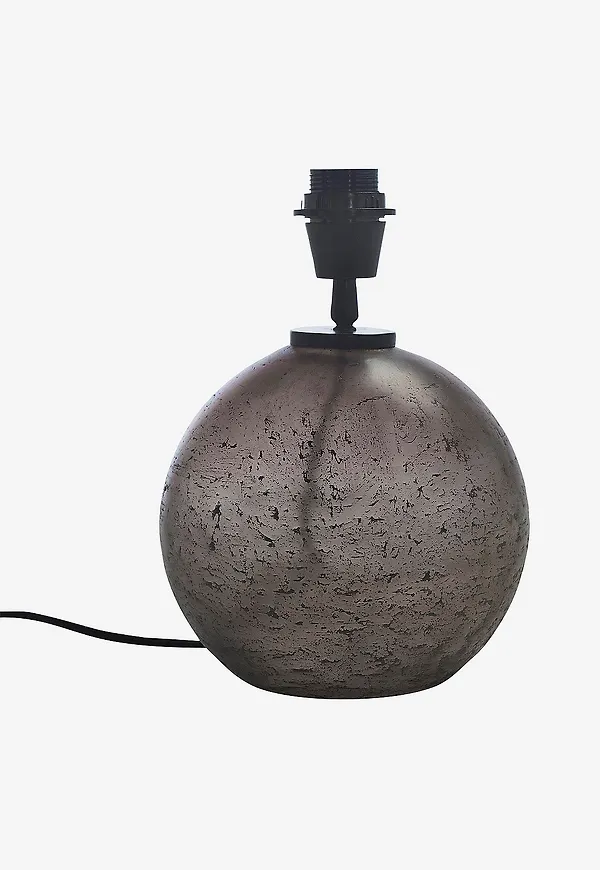 Brun lampa som passar perfekt till hösten 2025!