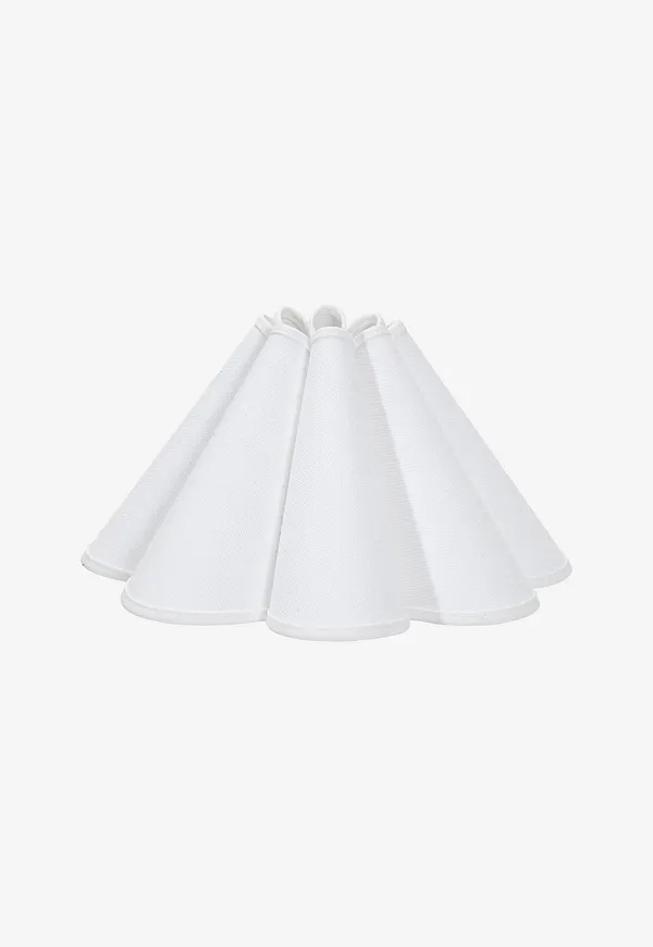 Klassisk Lampa som passar bra vid många olika tillfällen.