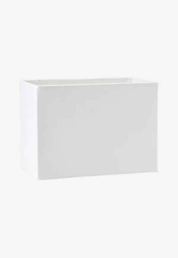 Otroligt snygg pr home lampa i vit färg gjord i bomull.