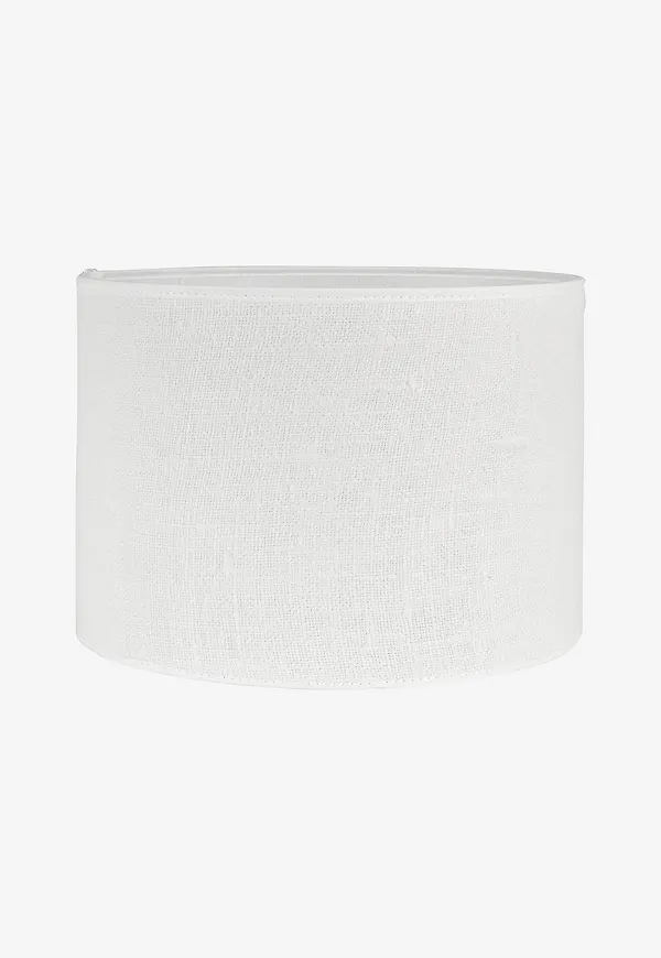 Vit PR Home lampa som passar perfekt till sommaren 2025!