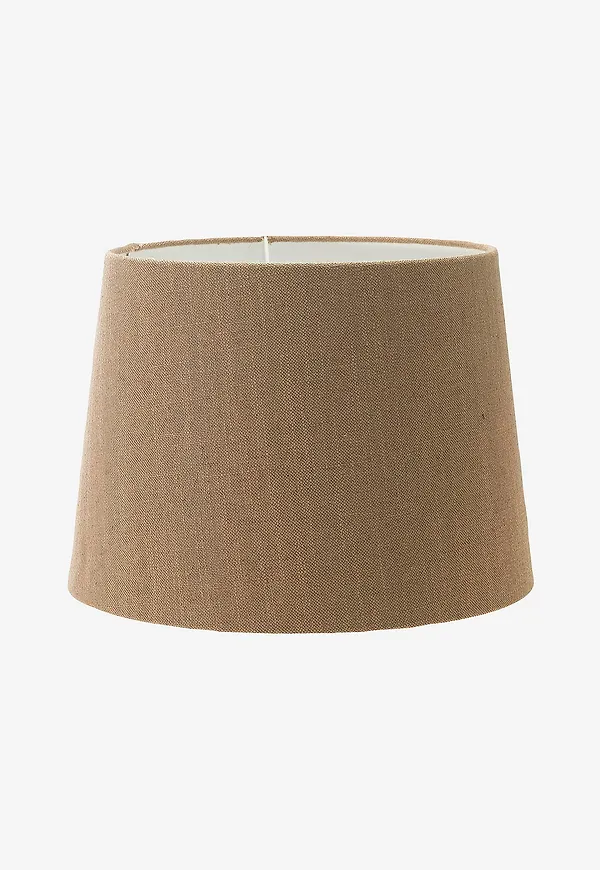 Stilren lampa i beiget från PR Home.