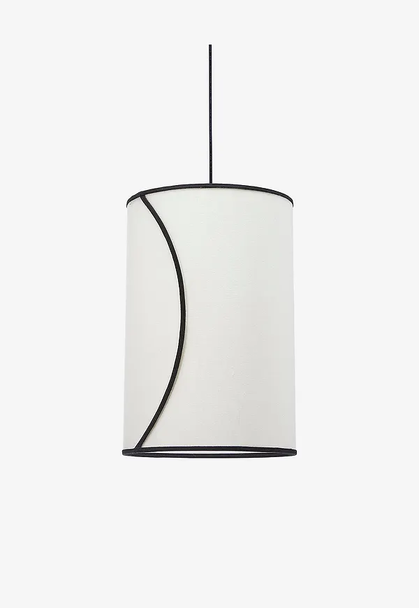 Vit PR Home lampa som passar perfekt till sommaren 2025!