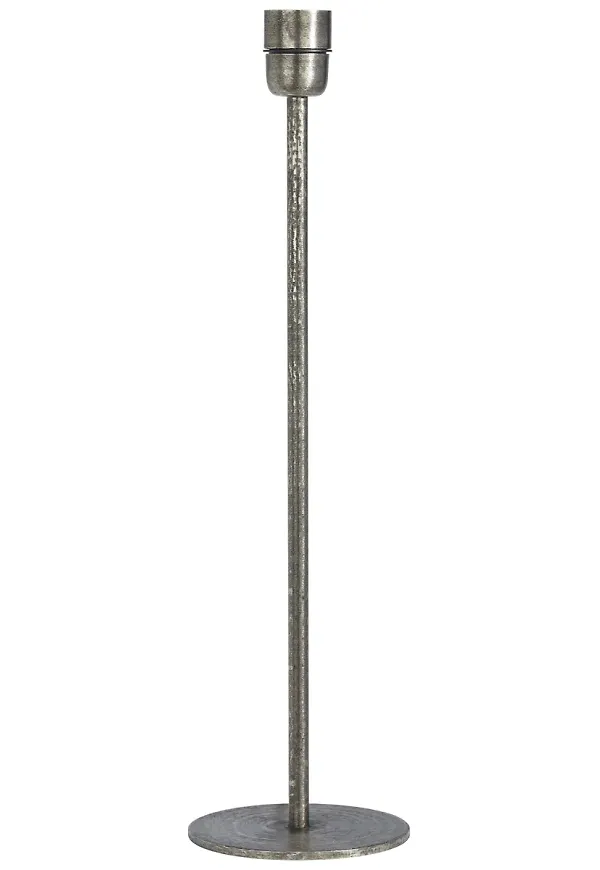 Modern silverfärgad lampa 2025 från PR Home.