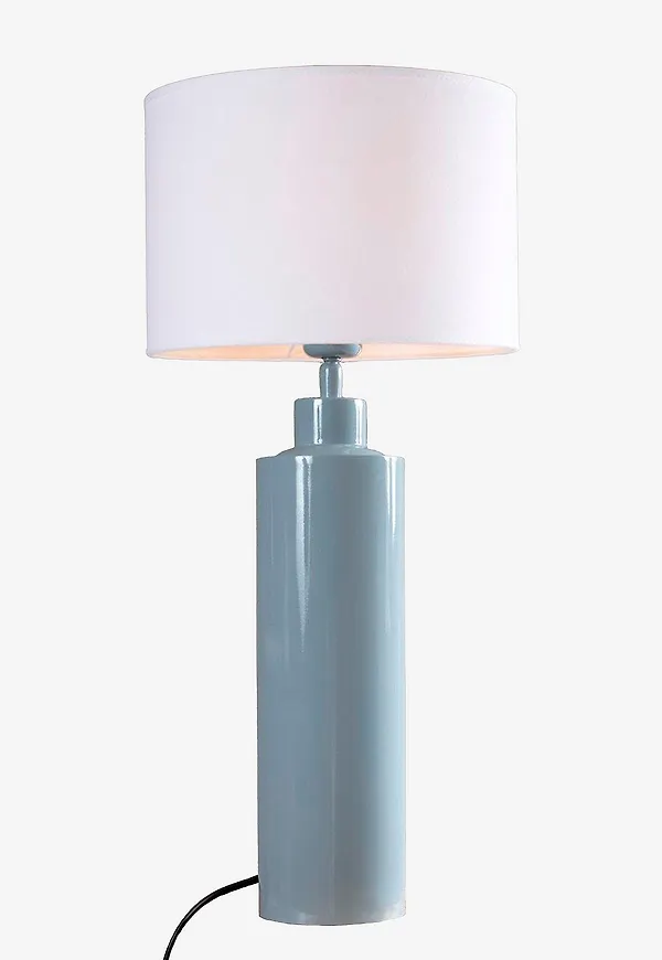Fantastiskt fin bordslampa i blått från PR Home.