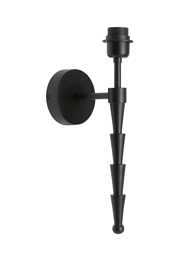 Fin svart lampa 2026 från PR Home.